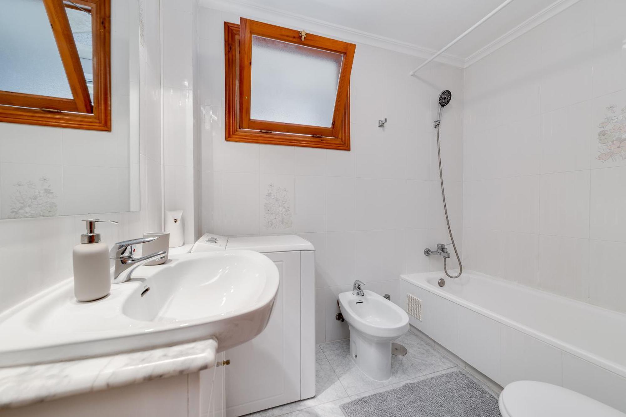 Lovely Apartment Near The Sea 托雷维耶哈 外观 照片