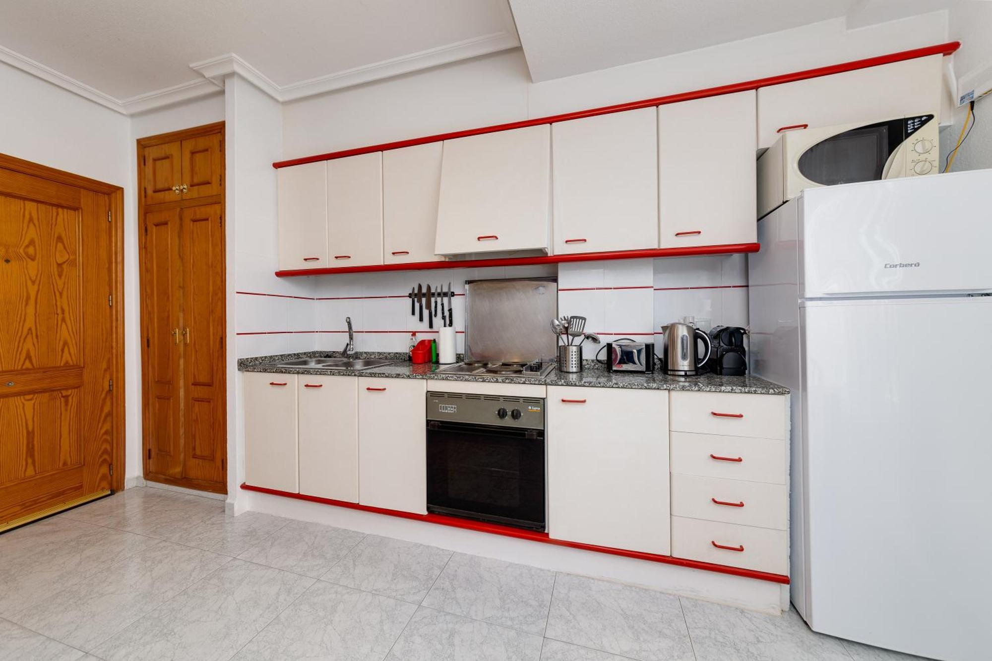 Lovely Apartment Near The Sea 托雷维耶哈 外观 照片